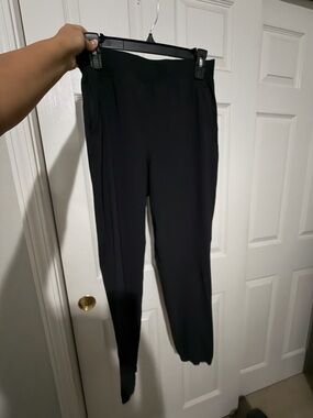 Lululemon Black Women's jogger Pants size 6